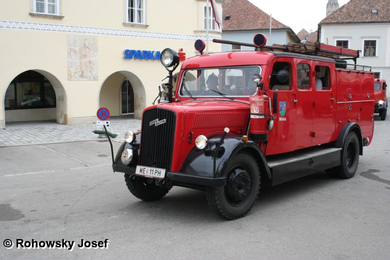 Fahrzeug  