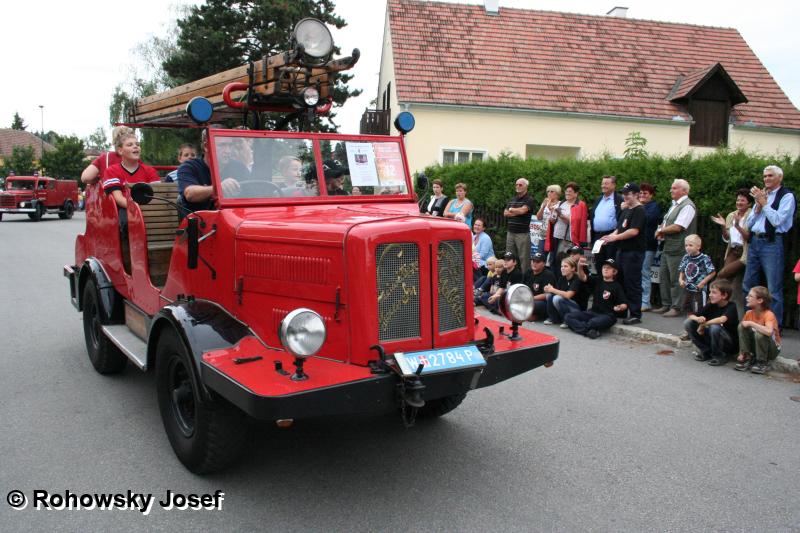 Fahrzeug 12 